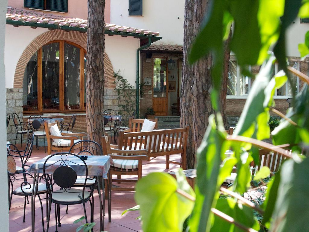 Hotel Villa Nettuno Marina di Campo Exterior photo